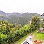بيت للعطل Resinger